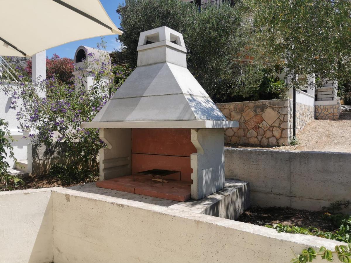 Kronjac * Milna (Hvar)